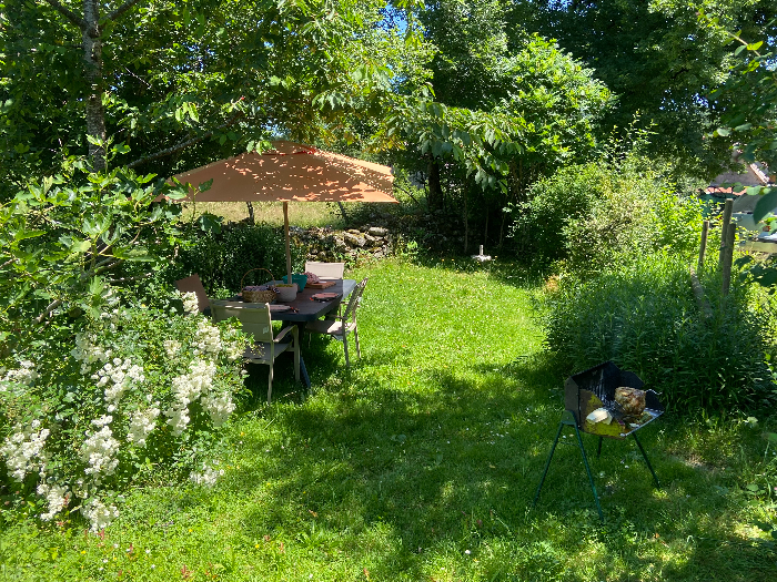 Déjeuner dans l' herbe